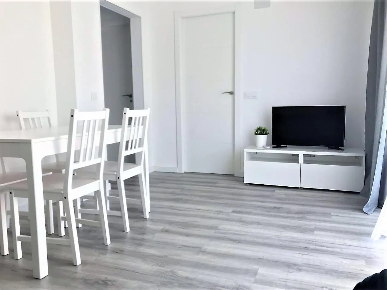 Seaview Apartment location